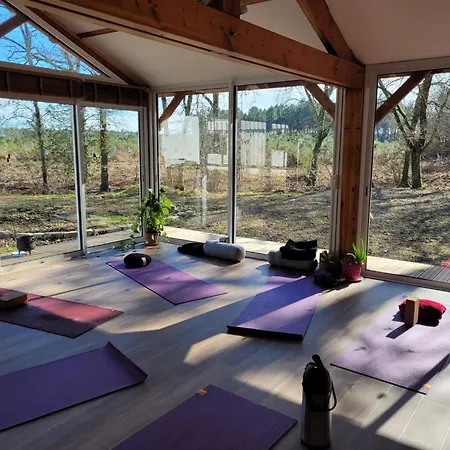 Nyaraló Yonshala Garrosse